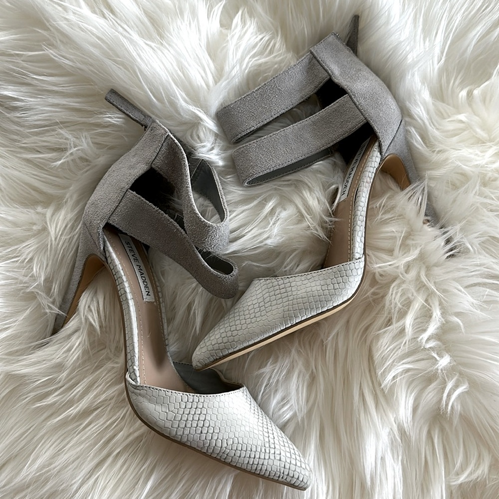 Steve Madden Grey Suede and Snakeskin Heel